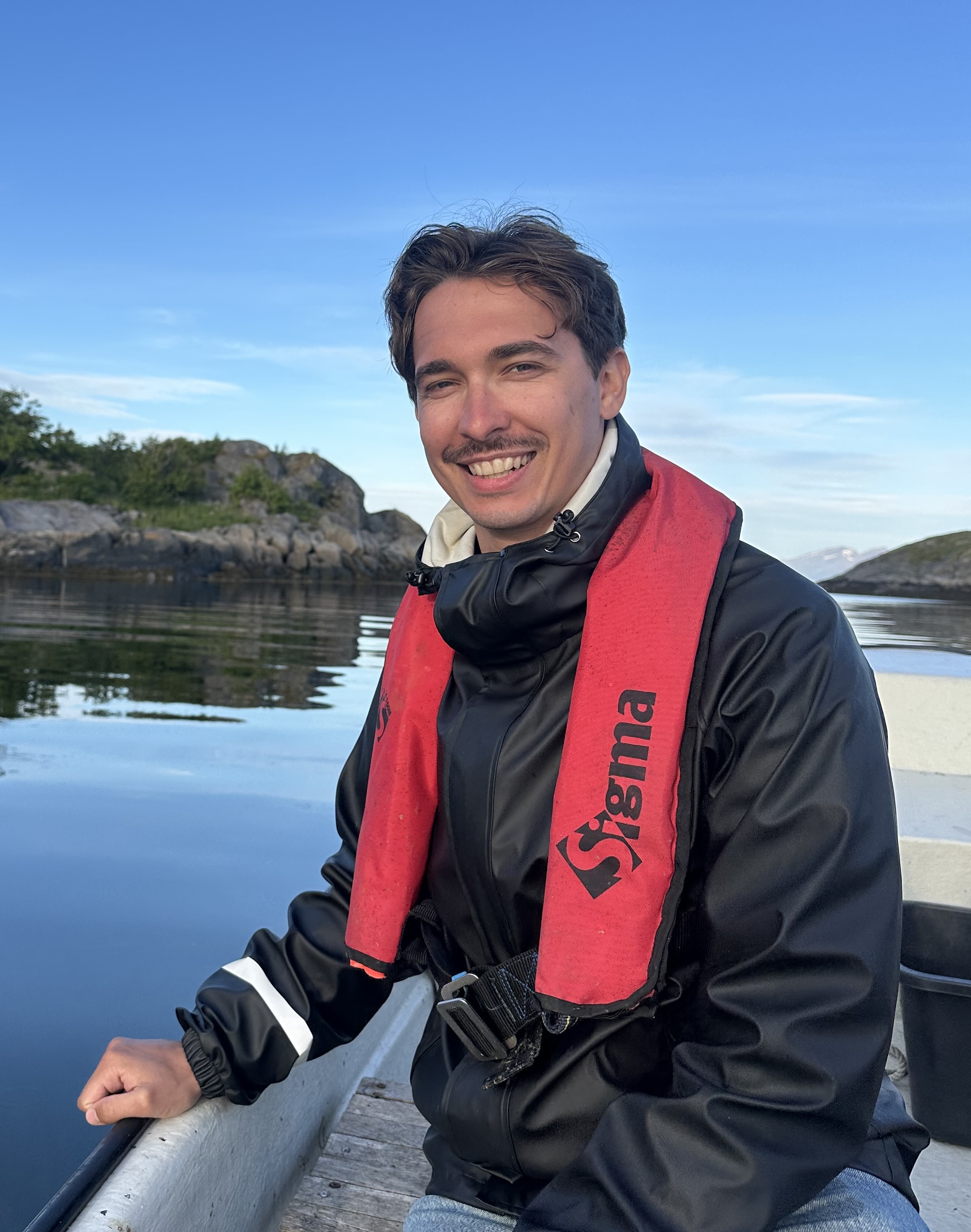 Portrait photo of Magnus Drangevåg